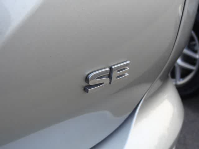 Thumbnail: 2024 Mitsubishi Outlander - 46