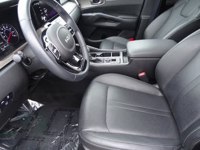 Thumbnail: 2023 Kia Sorento - 6