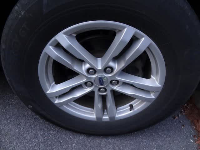 Thumbnail: 2020 Ford Explorer - 16