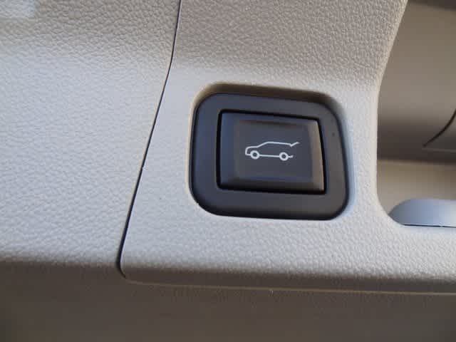 Thumbnail: 2023 GMC Acadia - 10