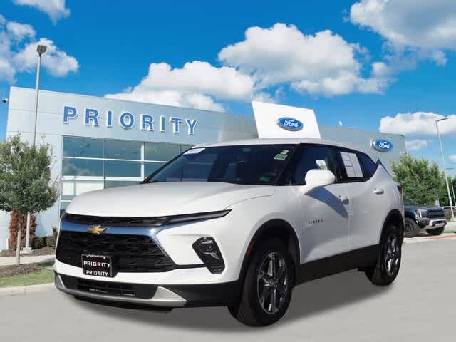 Thumbnail: 2023 Chevrolet Blazer - 1