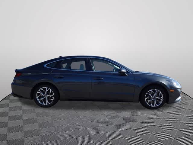 Thumbnail: 2023 Hyundai Sonata - 4