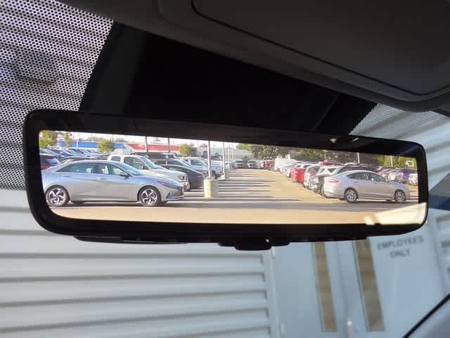 Thumbnail: 2020 Toyota RAV4 - 28