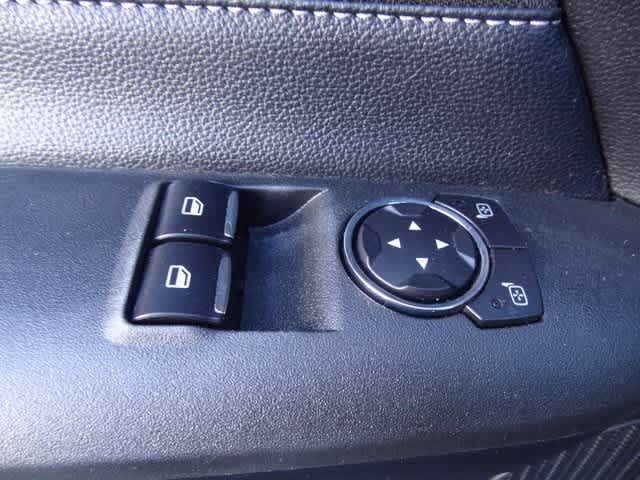 Thumbnail: 2017 Ford Mustang - 11