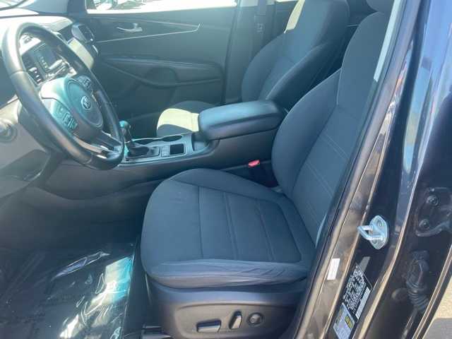 Thumbnail: 2016 Kia Sorento - 12