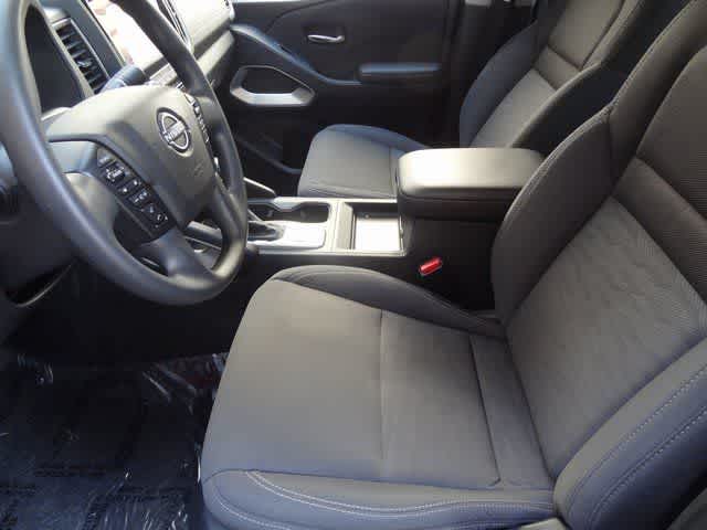 Thumbnail: 2024 Nissan Frontier - 6