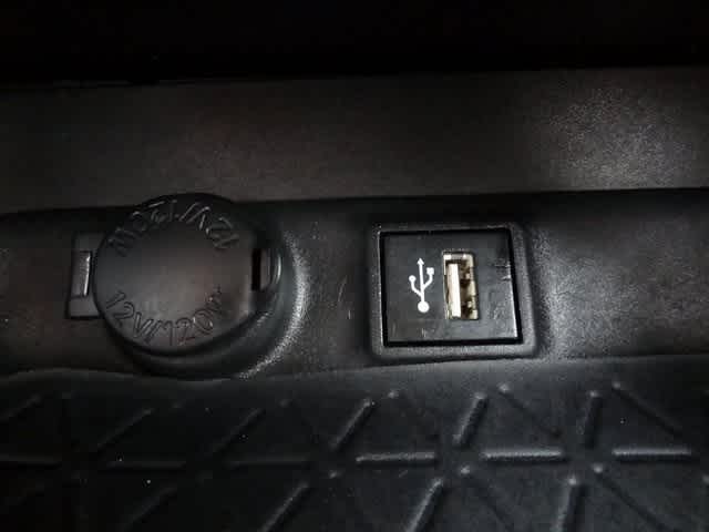 Thumbnail: 2023 Toyota RAV4 - 31