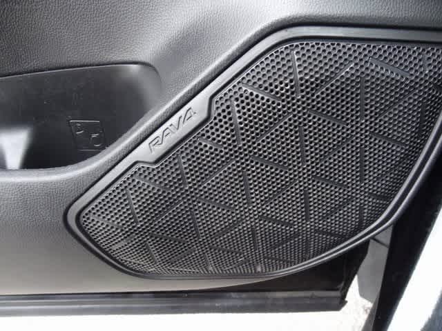 Thumbnail: 2023 Toyota RAV4 - 18