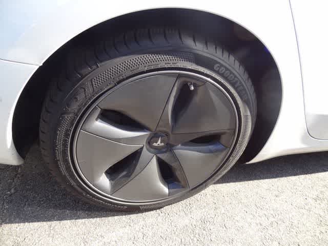 Thumbnail: 2020 Tesla Model 3 - 11