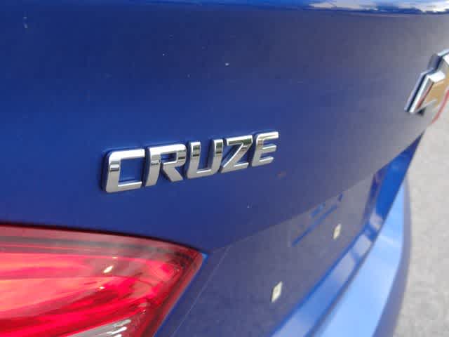 Thumbnail: 2018 Chevrolet Cruze - 34