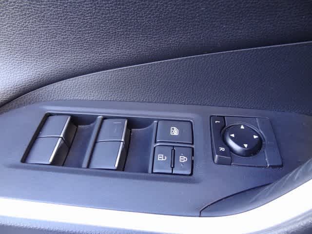 Thumbnail: 2020 Toyota RAV4 - 17