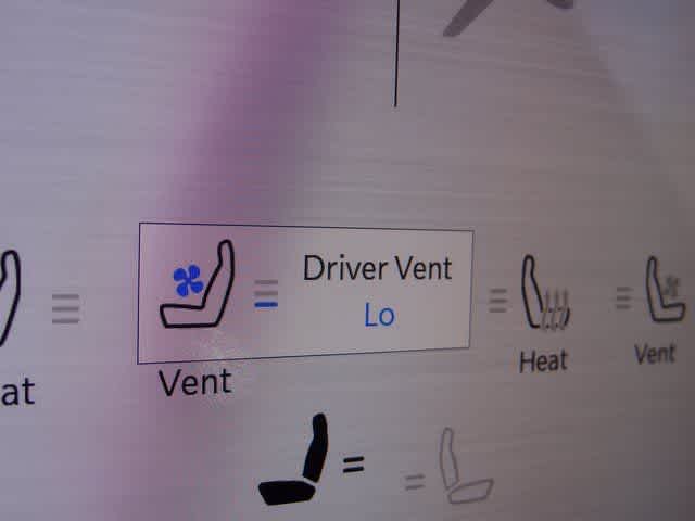 Thumbnail: 2025 RAM 1500 - 32