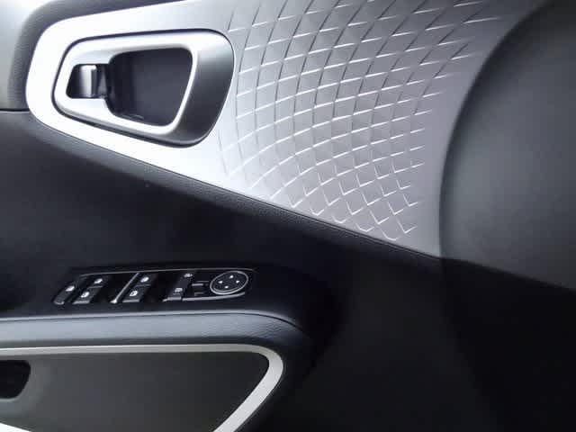 Thumbnail: 2023 Kia Soul - 14