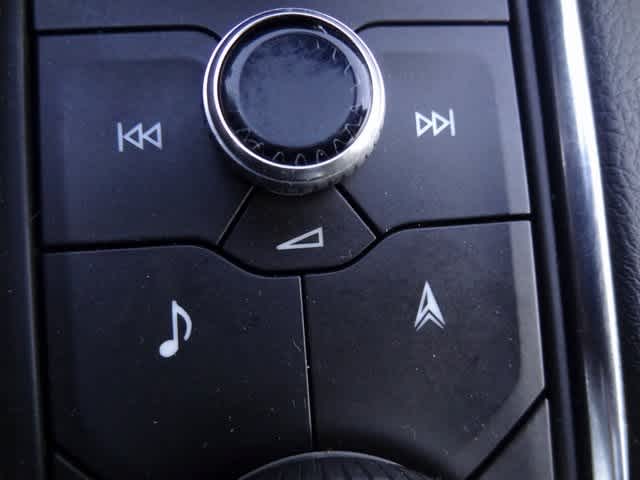 Thumbnail: 2023 Cadillac XT5 - 33