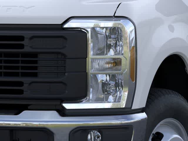 Thumbnail: 2026 Ford F-350 - 18