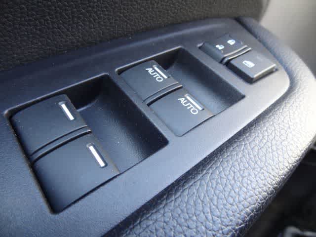 Thumbnail: 2019 Honda Pilot - 21