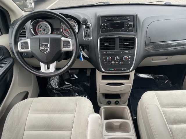 Thumbnail: 2015 Dodge Grand Caravan - 9