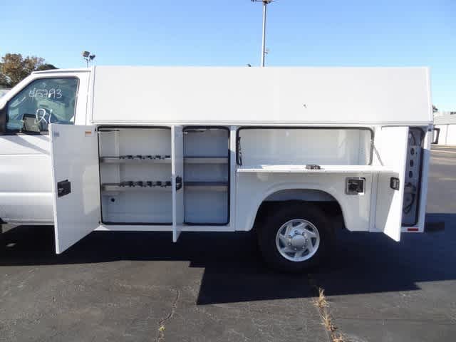 Thumbnail: 2025 Ford Econoline - 6