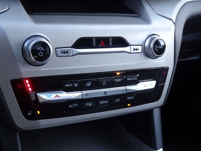 Thumbnail: 2023 Ford Explorer - 29