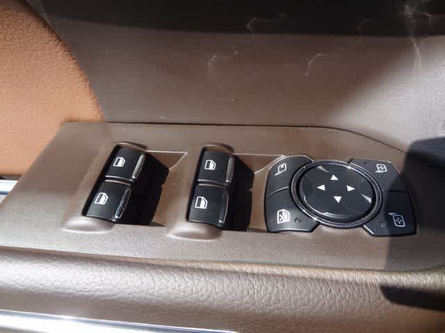 Thumbnail: 2022 Ford Expedition - 21