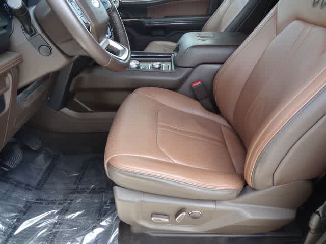 Thumbnail: 2022 Ford Expedition - 6