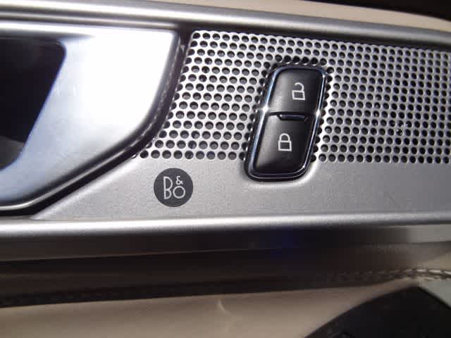 Thumbnail: 2023 Ford Explorer - 16