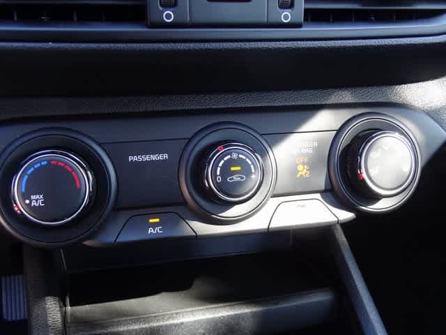 Thumbnail: 2023 Kia Forte - 22