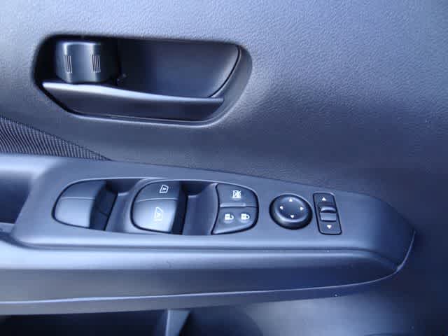 Thumbnail: 2023 Nissan Kicks - 14