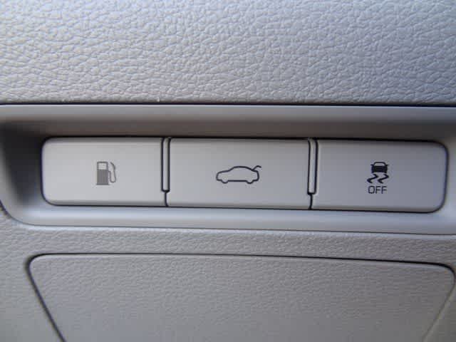 Thumbnail: 2018 Hyundai Sonata - 17