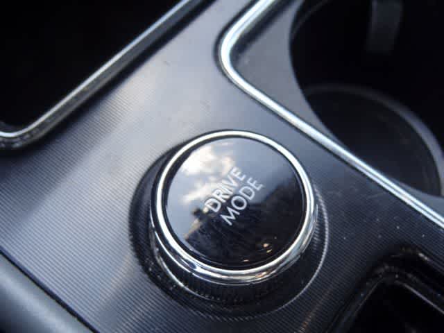 Thumbnail: 2021 Lincoln Corsair - 9