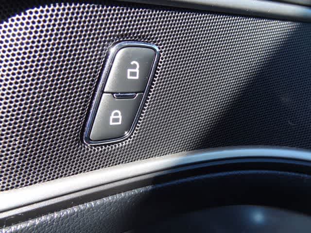 Thumbnail: 2018 Ford Explorer - 17