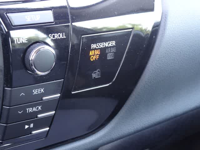 Thumbnail: 2016 Toyota Corolla - 21