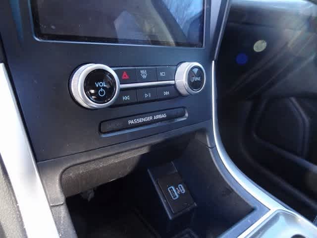 Thumbnail: 2023 Ford Edge - 7