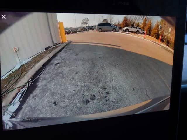 Thumbnail: 2023 Tesla Model 3 - 21