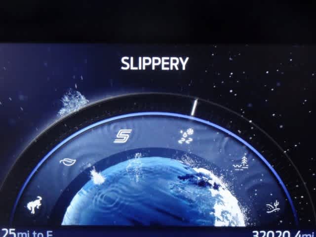 Thumbnail: 2022 Ford Bronco - 37