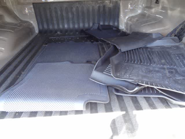 Thumbnail: 2023 Nissan Frontier - 9