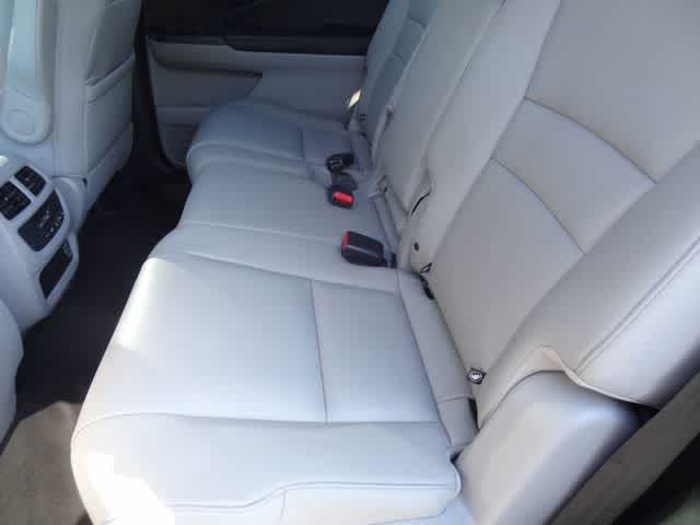 Thumbnail: 2019 Honda Pilot - 8