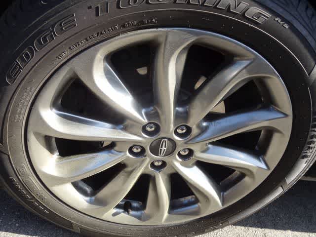 Thumbnail: 2021 Lincoln Corsair - 16