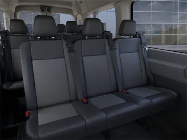 2025 Ford Econoline E-350 11