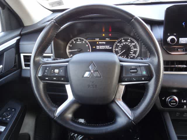 Thumbnail: 2024 Mitsubishi Outlander - 15