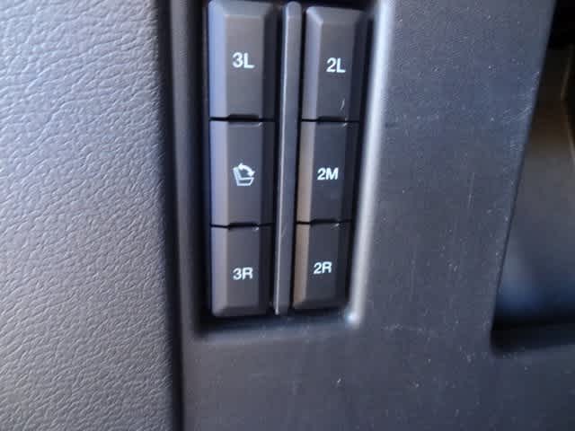 Thumbnail: 2023 Ford Expedition - 10