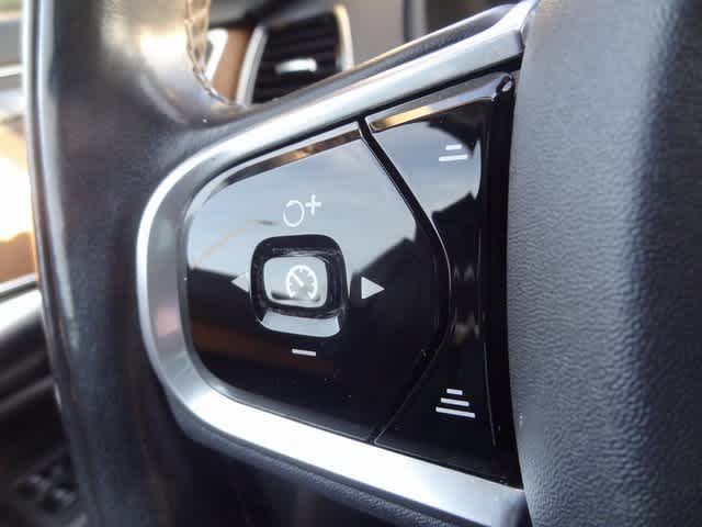 Thumbnail: 2018 Volvo XC90 - 22