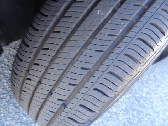 Thumbnail: 2023 Toyota Corolla - 31