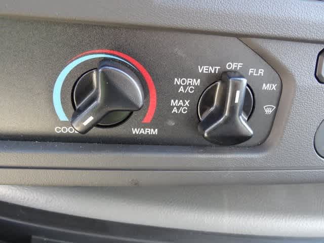 Thumbnail: 2024 Ford Econoline - 12