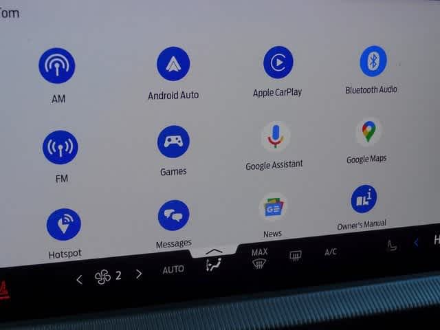 Thumbnail: 2025 Ford Explorer - 32