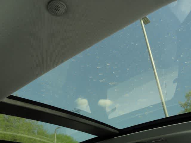 Thumbnail: 2021 Lincoln Corsair - 17