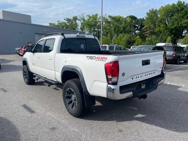 2017 Toyota Tacoma TRD Off-Road 3