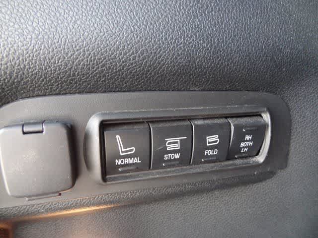 Thumbnail: 2018 Ford Explorer - 15