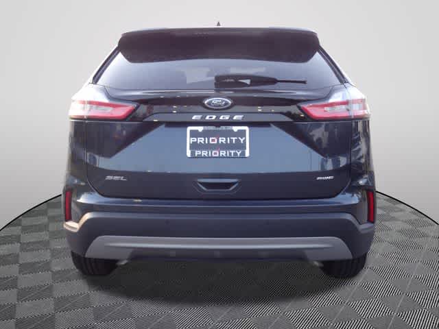 Thumbnail: 2024 Ford Edge - 3