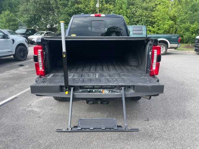 2023 Ford F-350  25